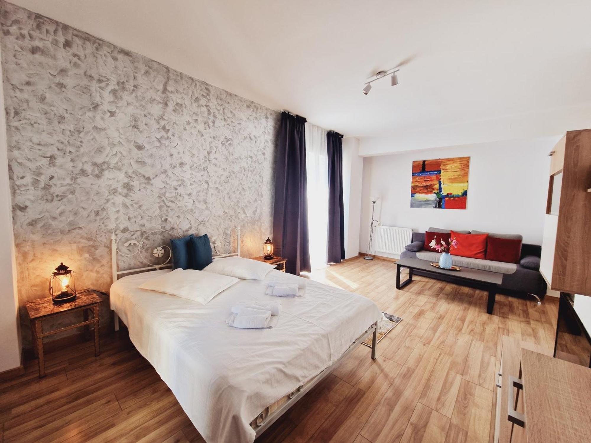 Ultracentral 5* Boutique Hotel Style Apartment. Brand New. 2 Rooms. Spacious. Free Parking クルージュ＝ナポカ エクステリア 写真
