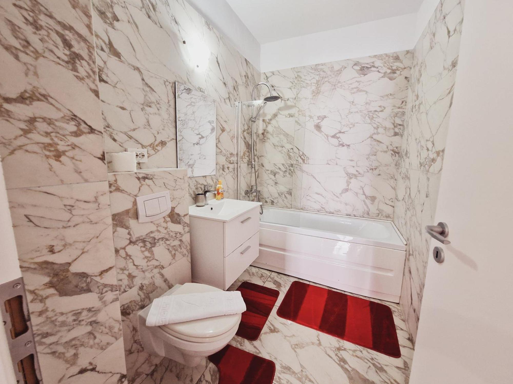 Ultracentral 5* Boutique Hotel Style Apartment. Brand New. 2 Rooms. Spacious. Free Parking クルージュ＝ナポカ エクステリア 写真